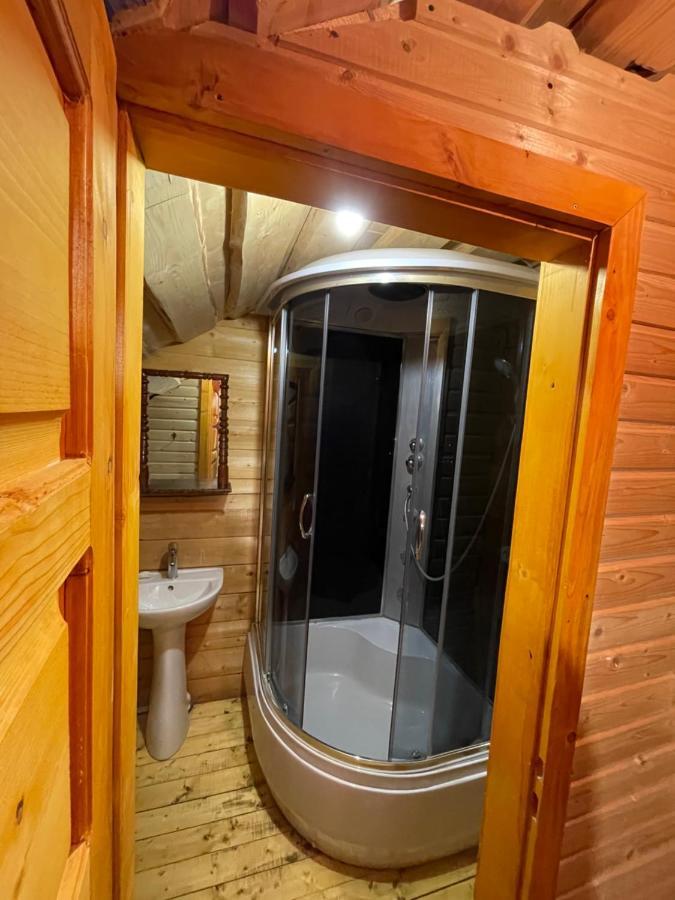 Guesthouse Karpaty Yasinia Esterno foto